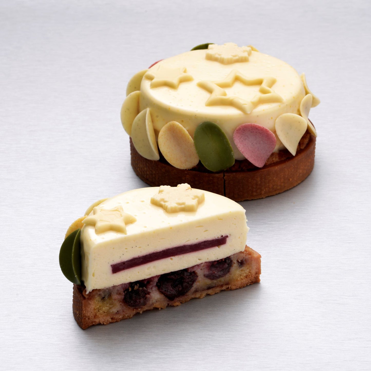 【お届け時期：12月20日～12月25日】クリスマスタルト　レモン風味ホワイトチョコレート